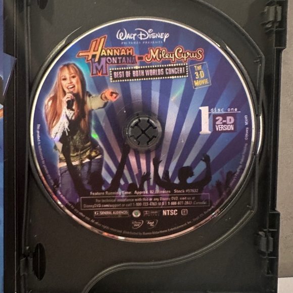 Hannah Montana/Miley Cyrus Best of Both Worlds Concert DVD Includes 3D & Glasses - Picture 4 of 5